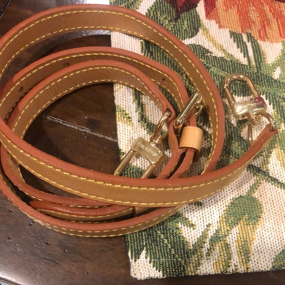 LOUIS VUITTON Replacement Vachetta Leather Shoulder Strap with LV Clasps - Picture 4 of 15